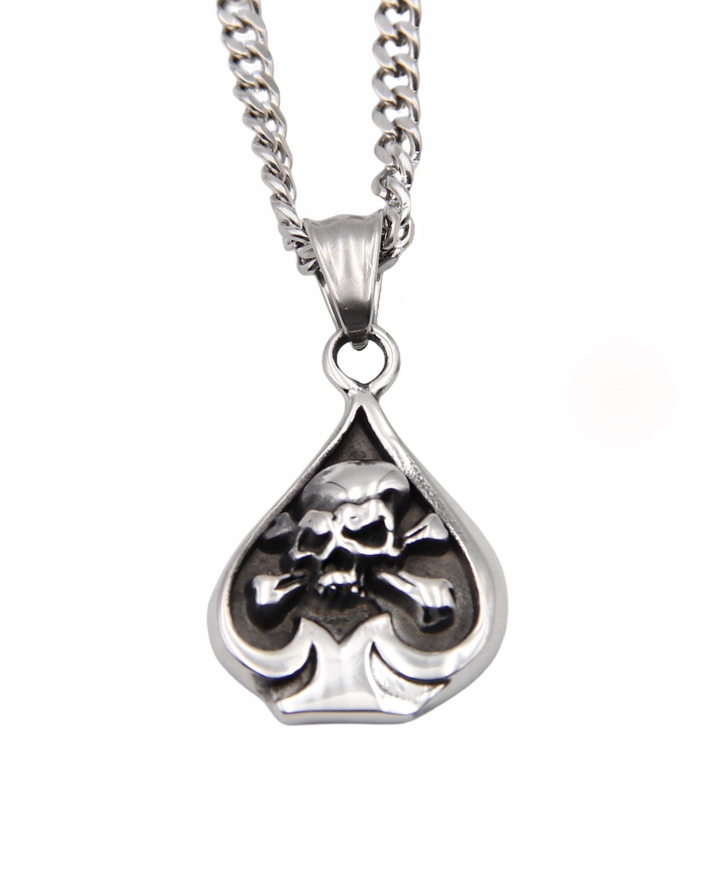 ACE OF SPADE SKULL NECKLACE