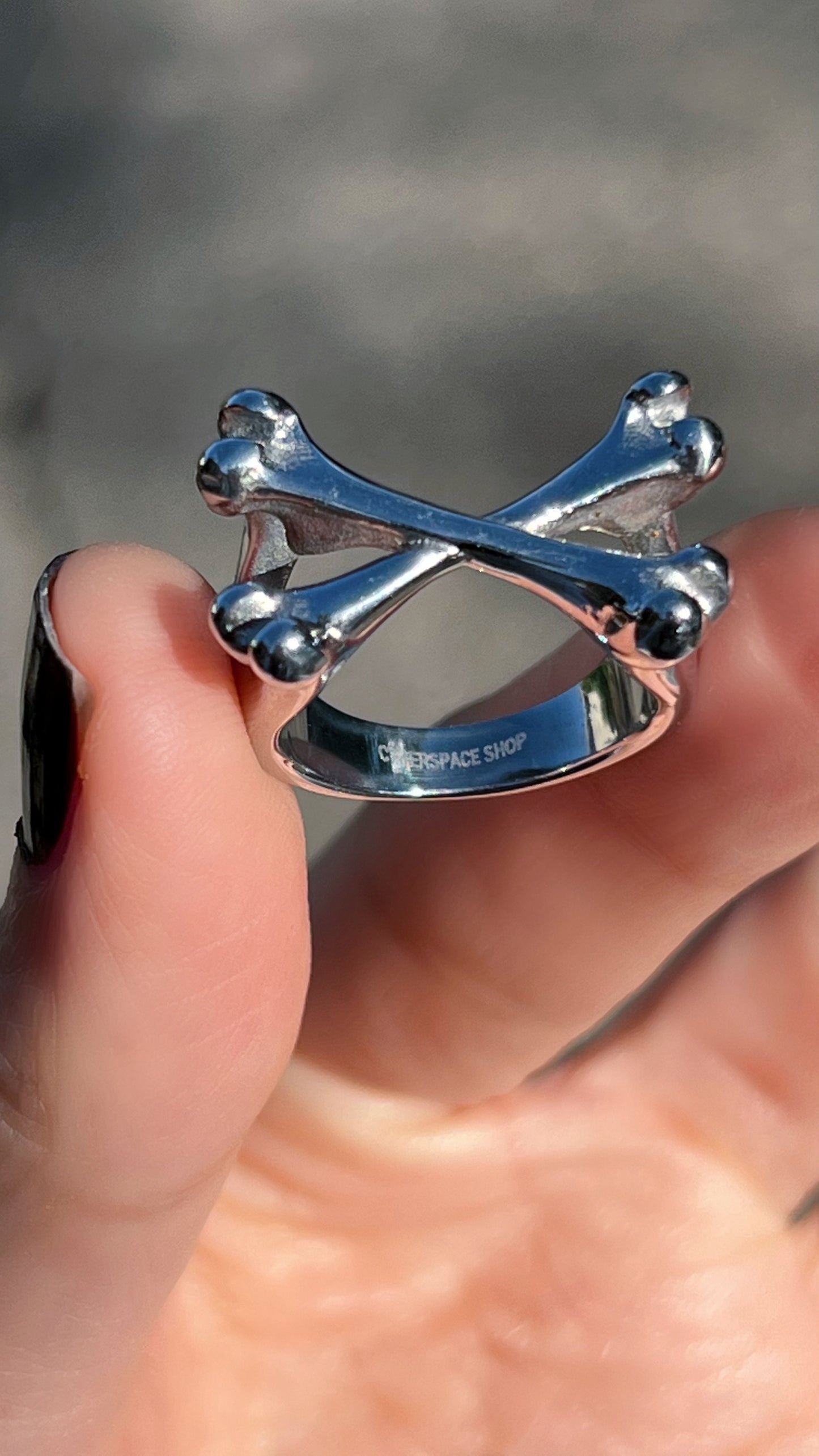 CROSSBONES RING