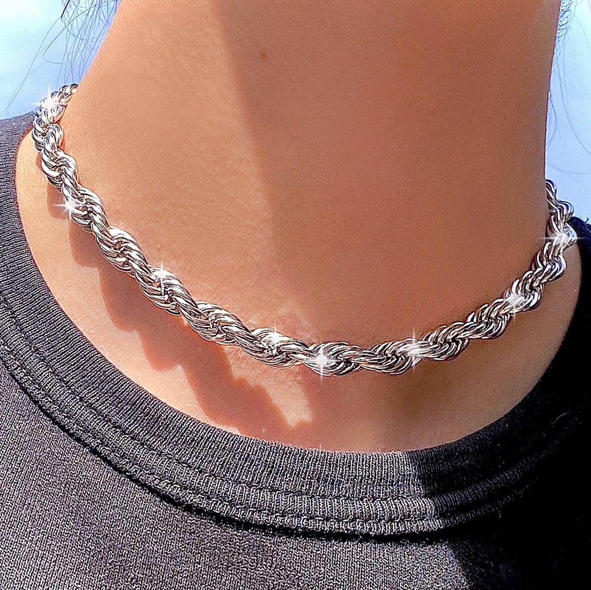 MINIMALIST SPIRAL CHOKER NECKLACE