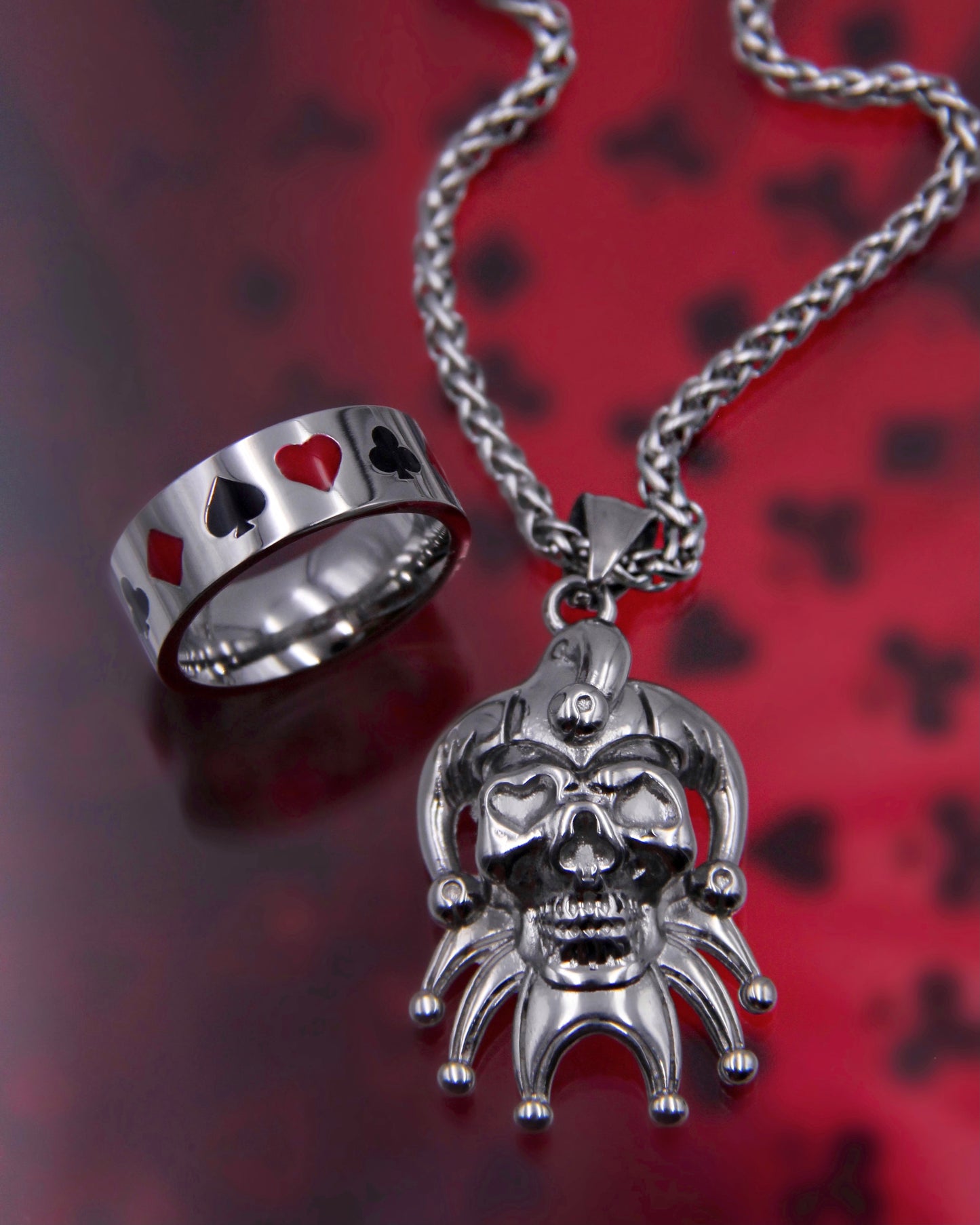 JOKER NECKLACE