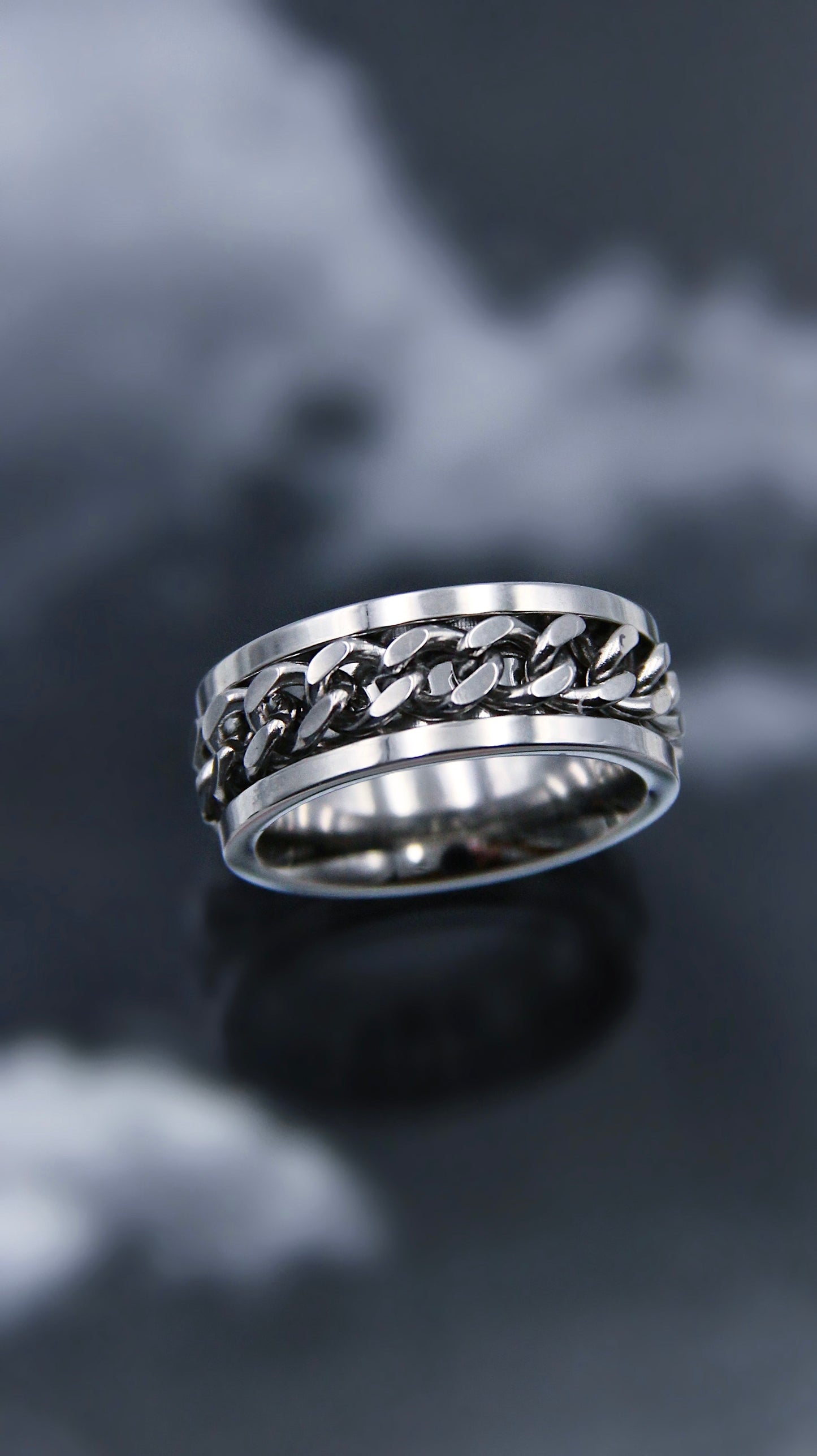 CHAIN LINK RING