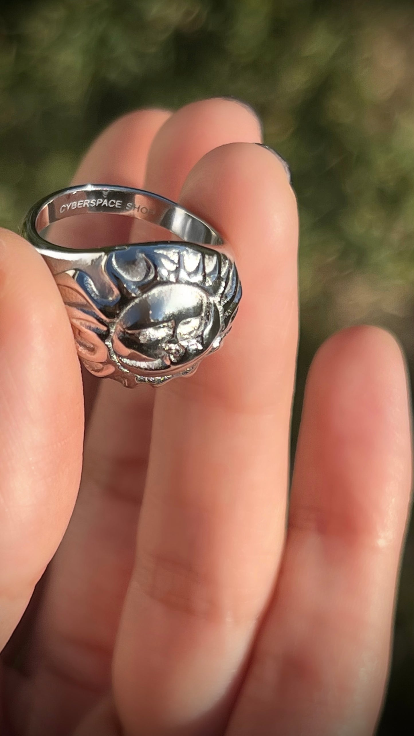 SUN MOON KISS RING