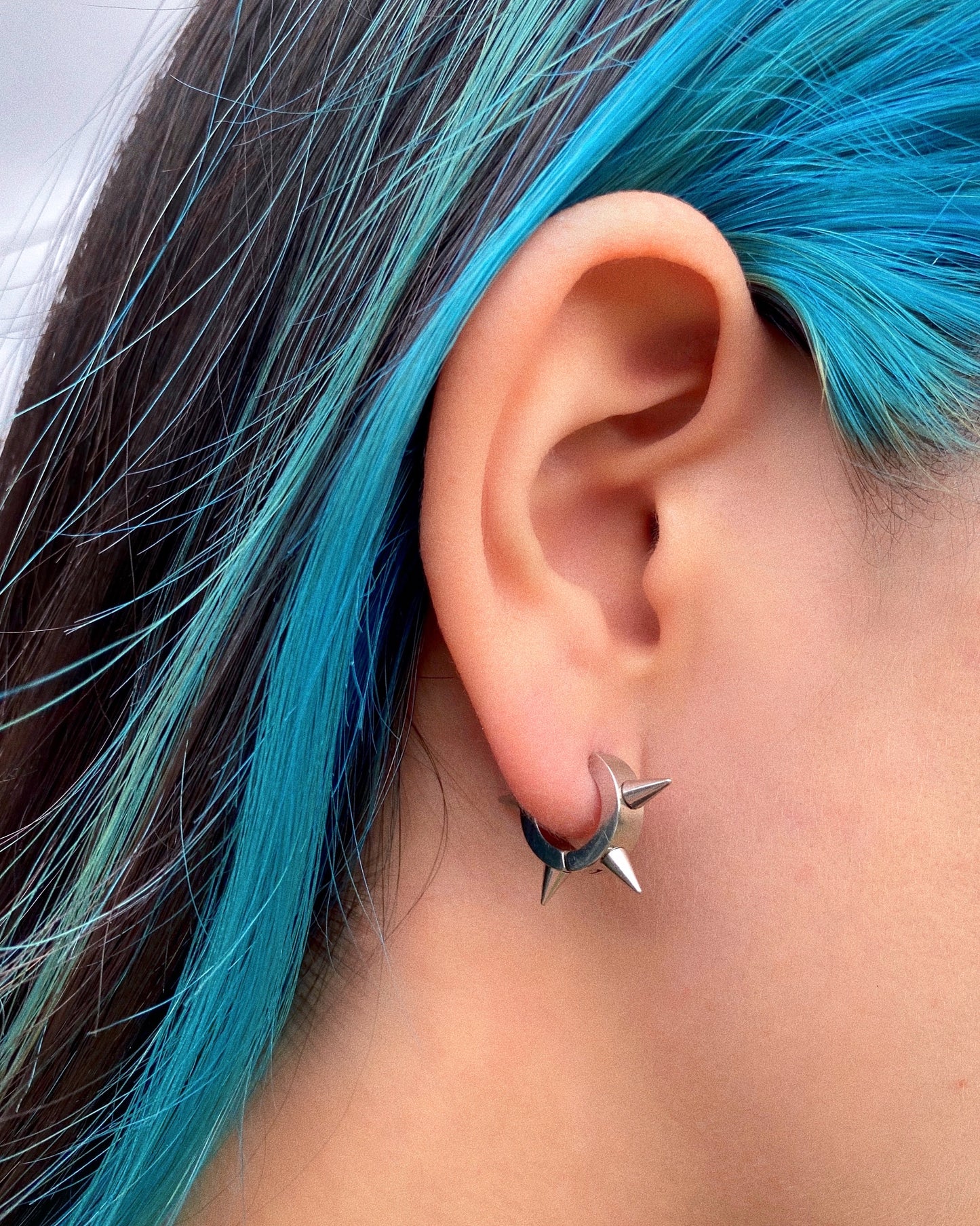 ULTIMATE SPIKE HOOPS