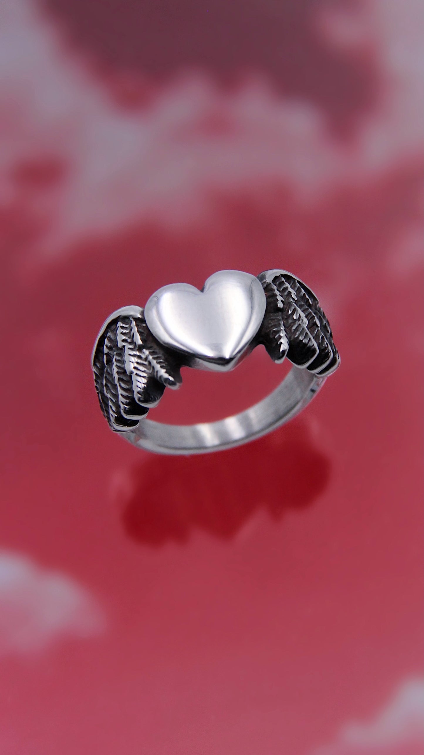 FLY AWAY HEART RING