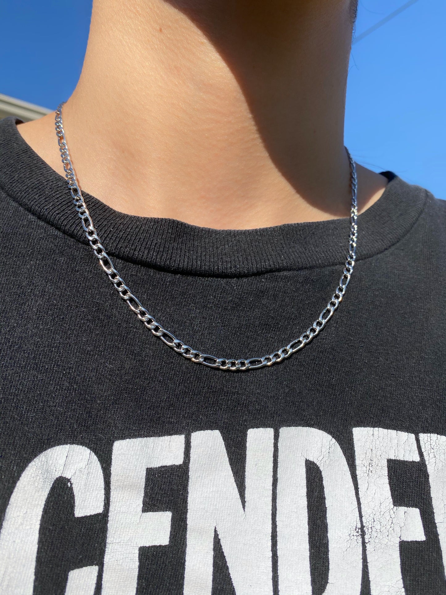 DAINTY FIGARO NECKLACE