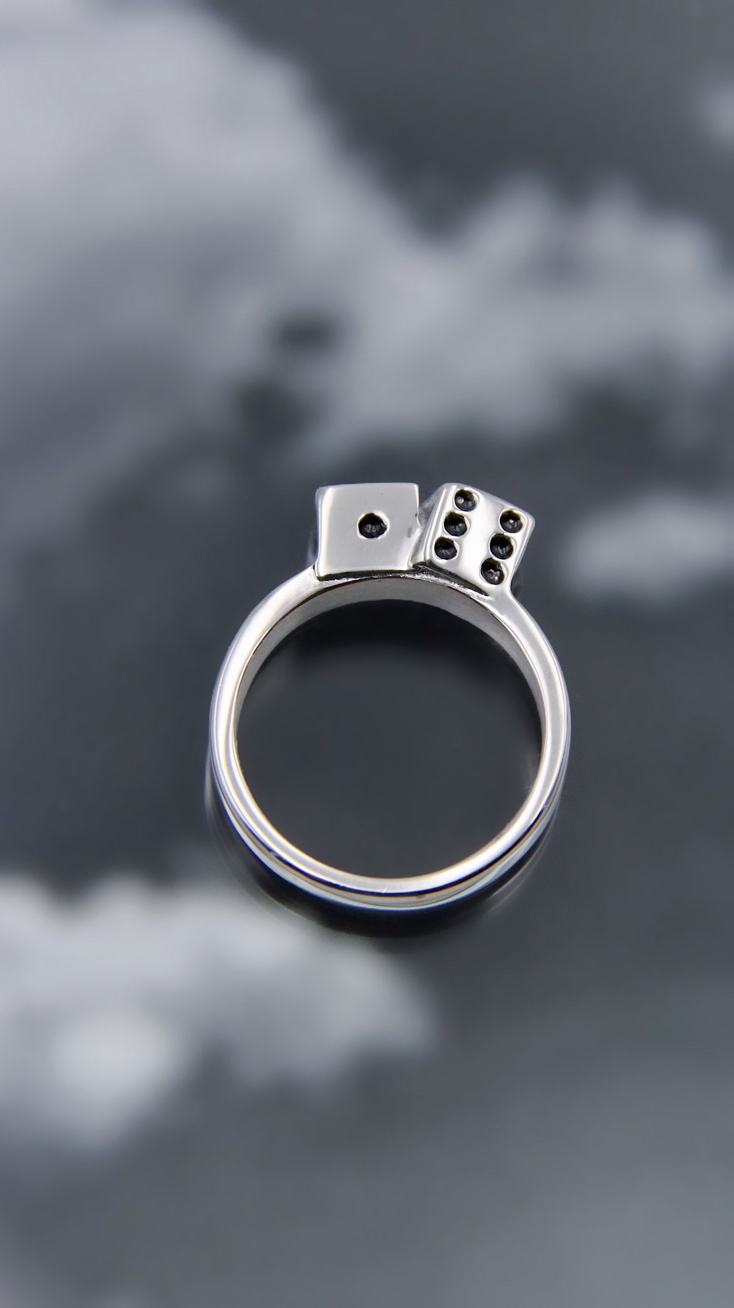 ROLL DA DICE RING