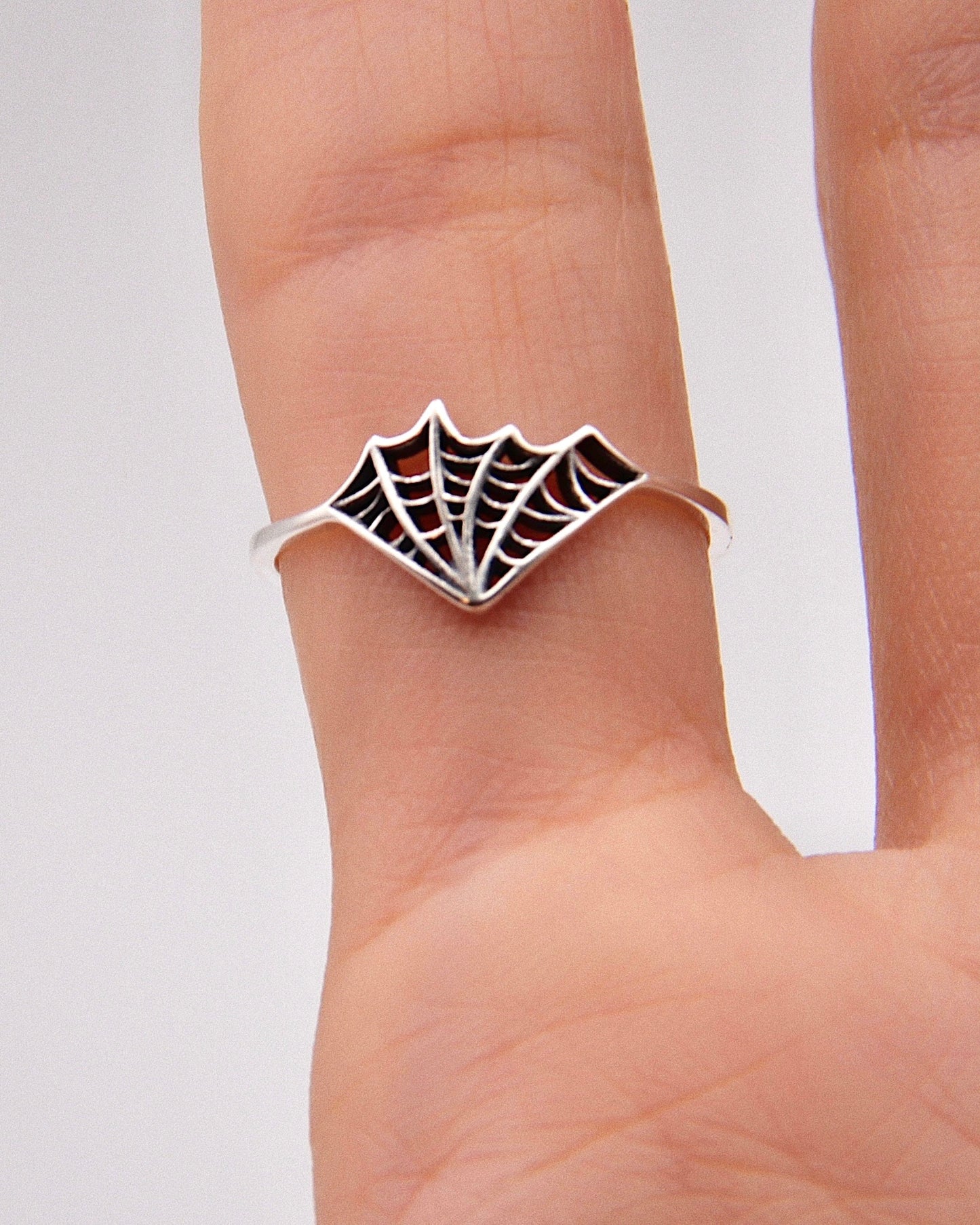 SPIDER WEB RING