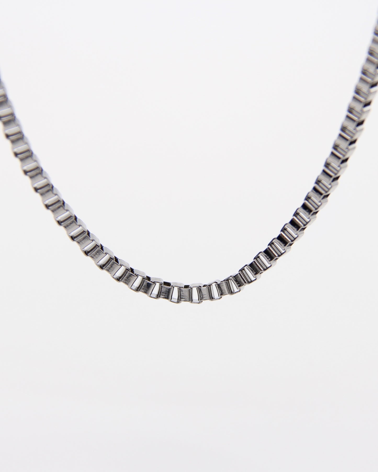 BOX CHAIN NECKLACE