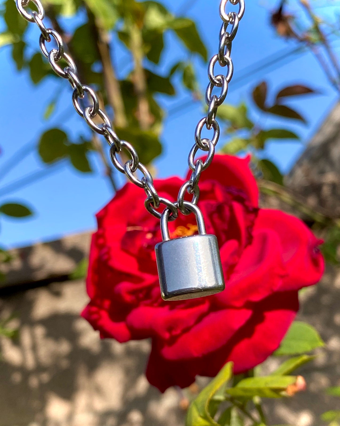 LOCK NECKLACE