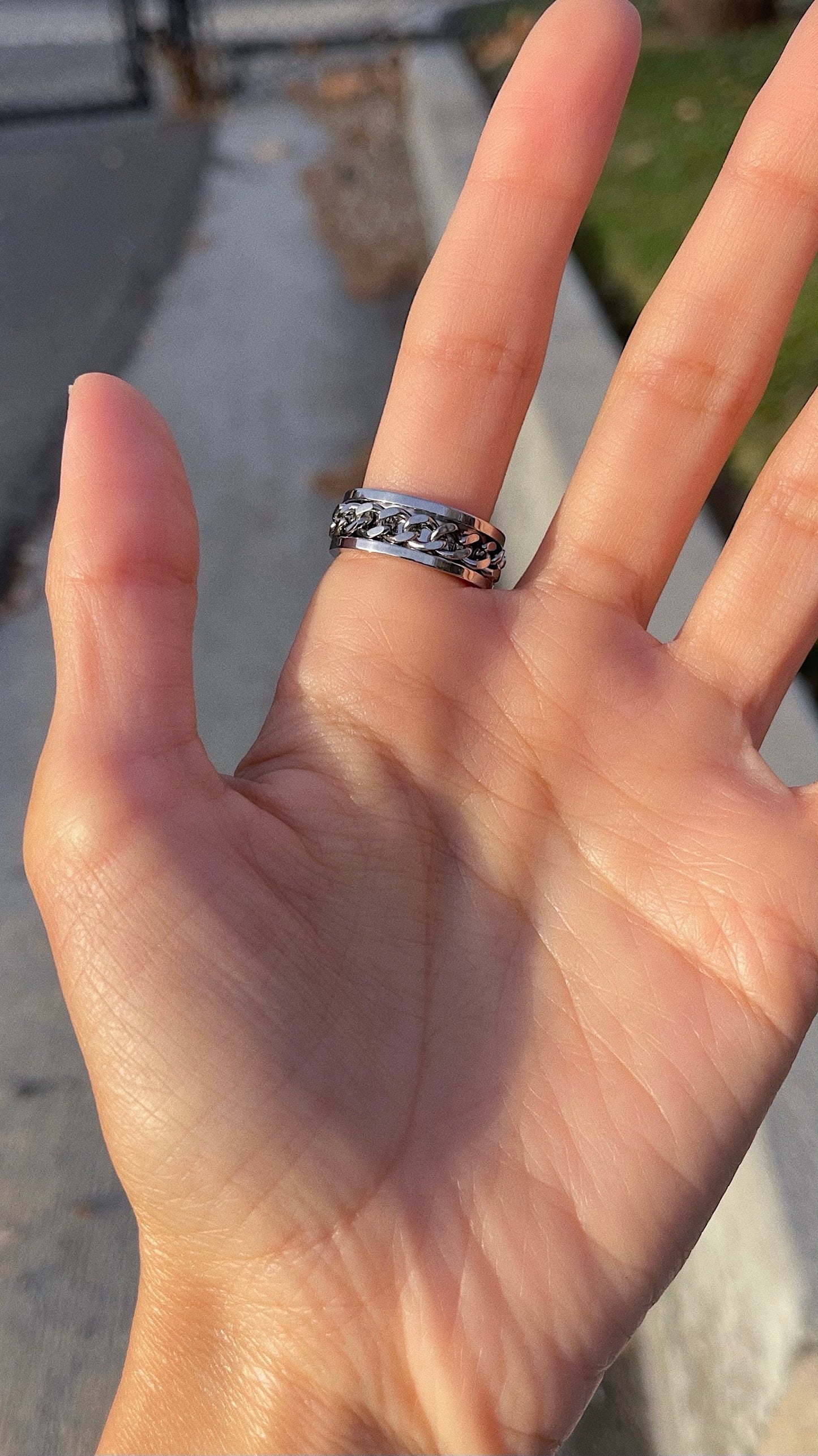 CHAIN LINK RING