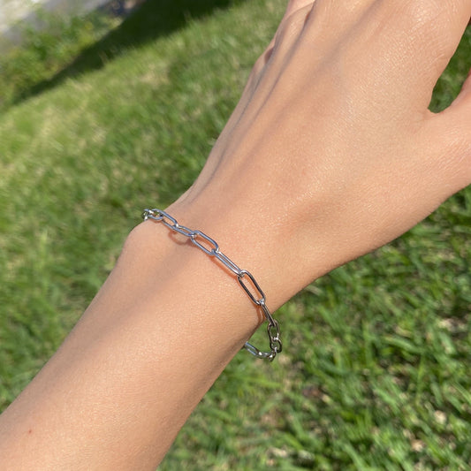 THE PAPER CLIP BRACELET
