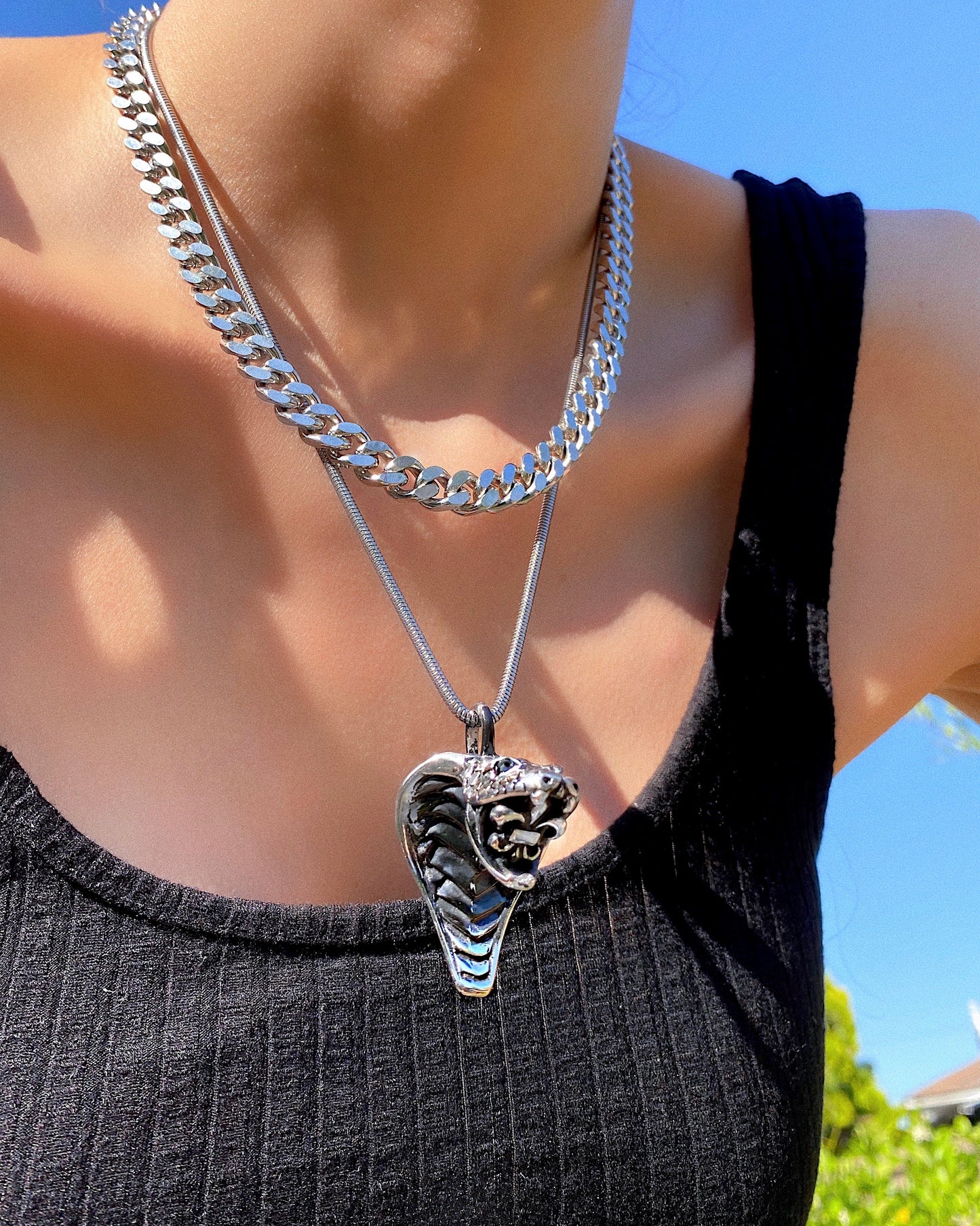 THE COBRA NECKLACE