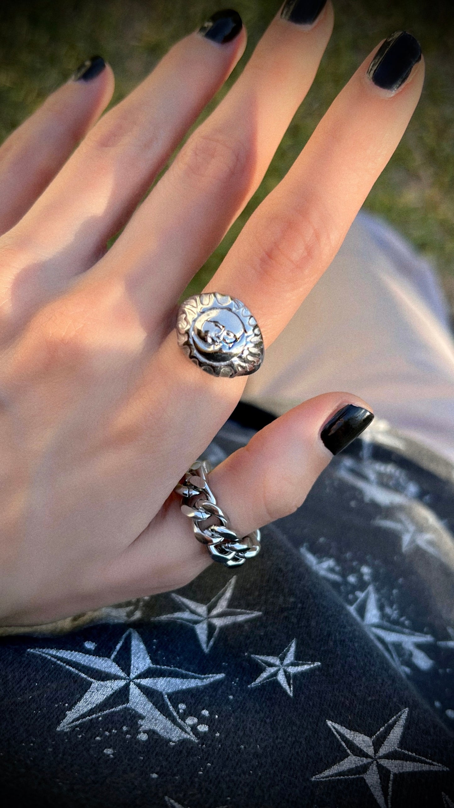 SUN MOON KISS RING