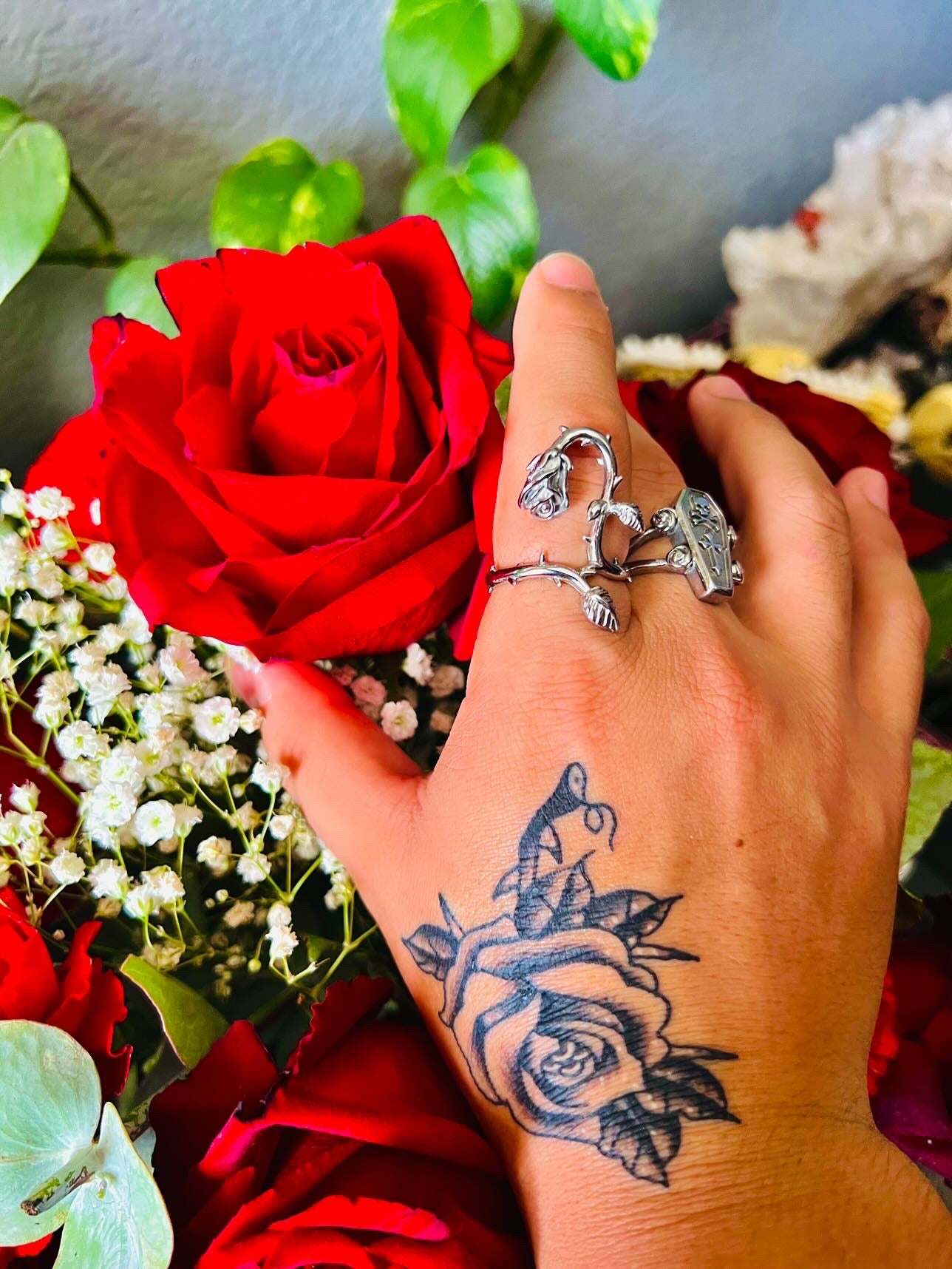 DYING ROSE RING