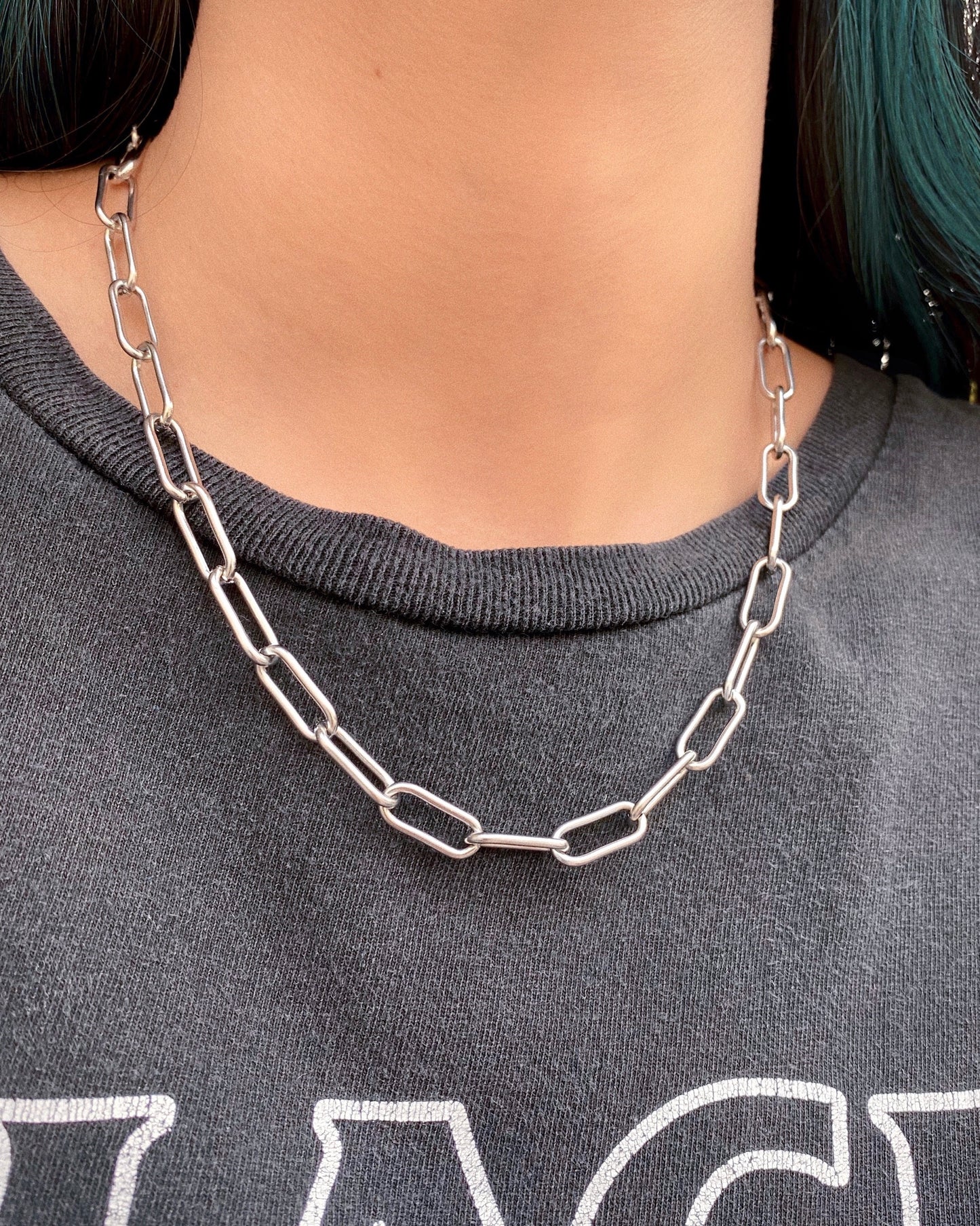 PAPER CLIP CHAIN NECKLACE