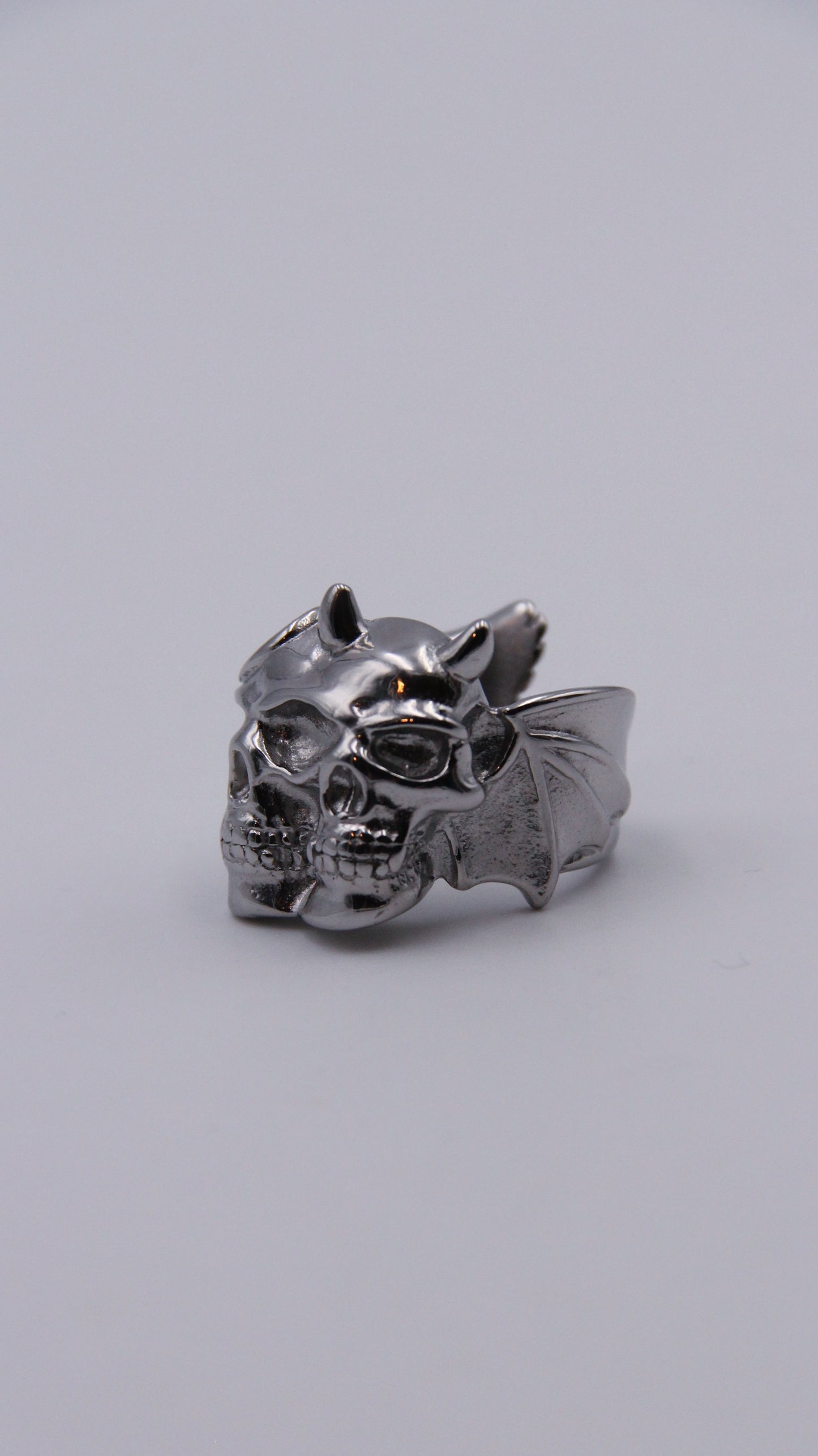 HALF EVIL SKULL RING