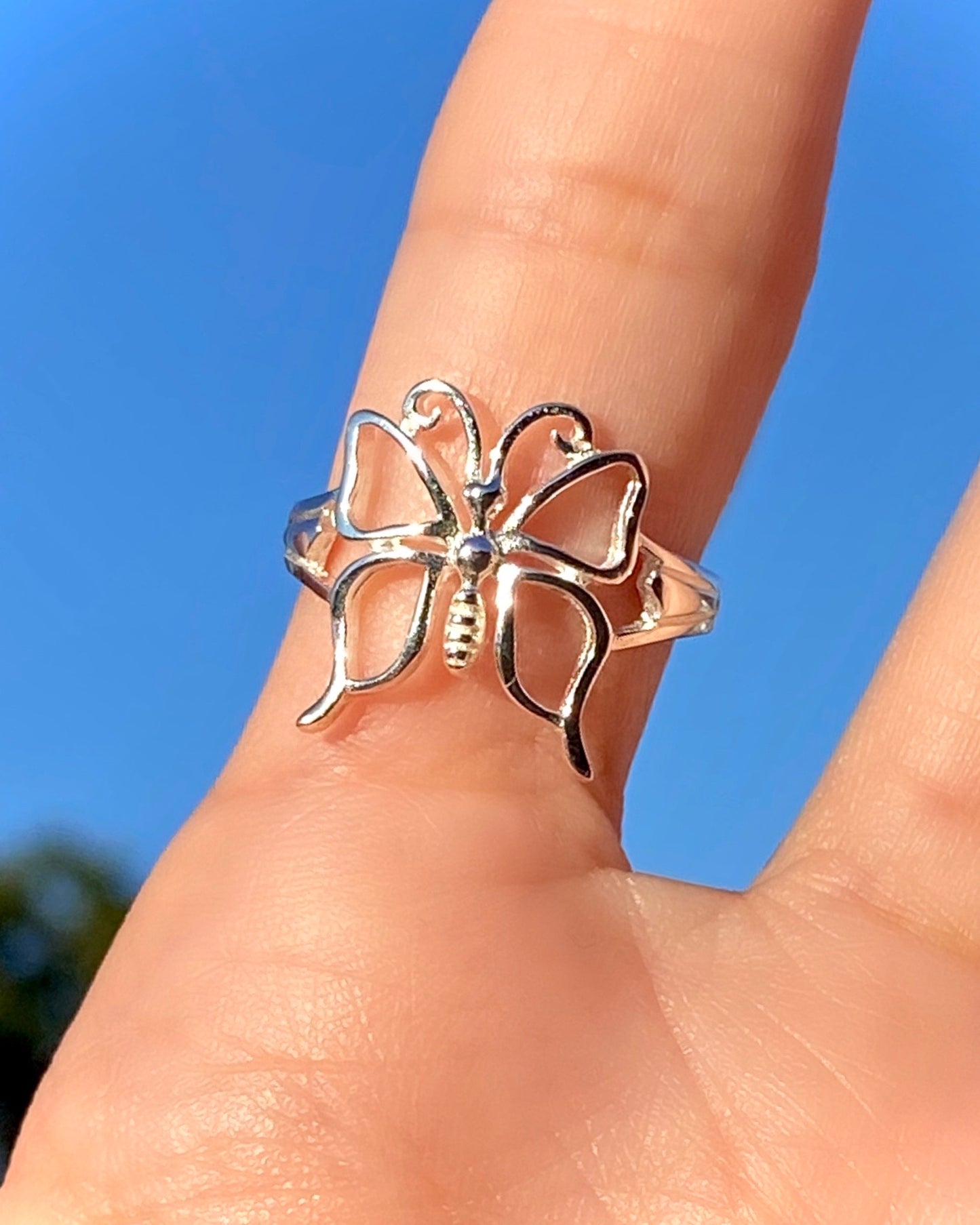 BLOSSOM BUTTERFLY RING