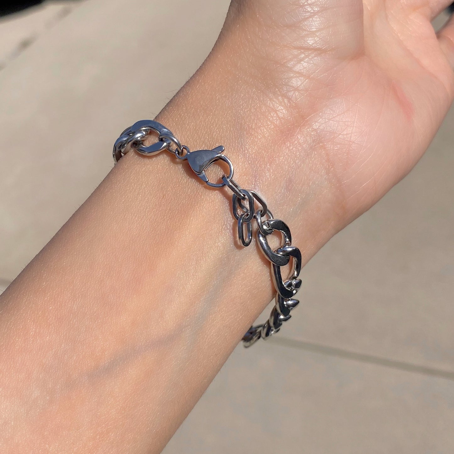 THE FIGGY BRACELET