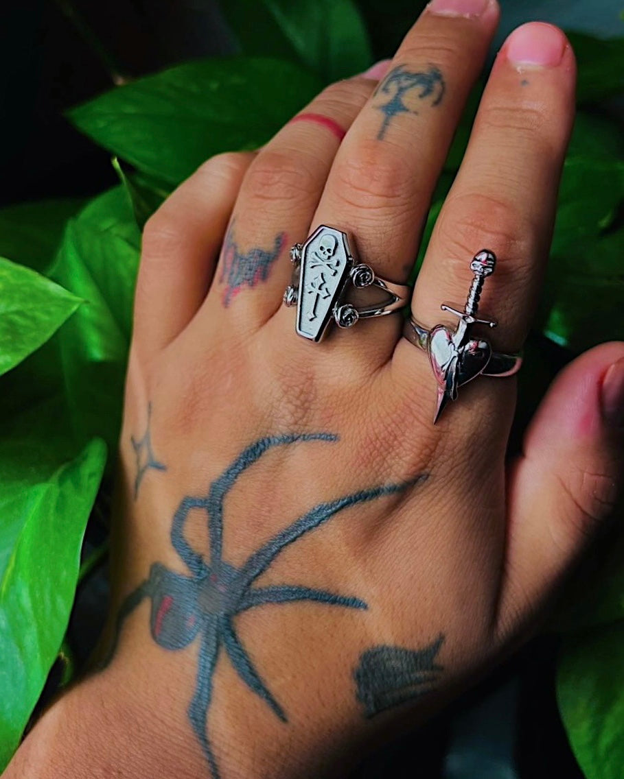 COFFIN RING