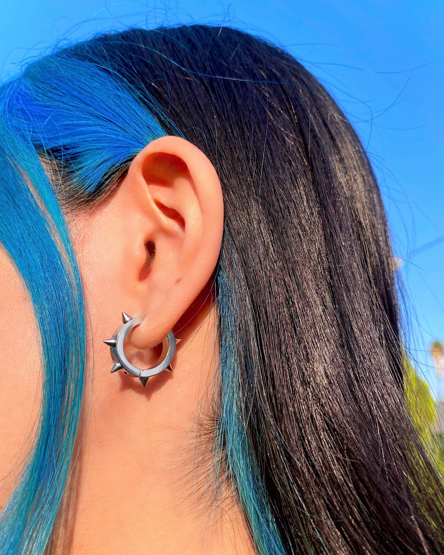 SKATER SPIKE HOOP EARRINGS