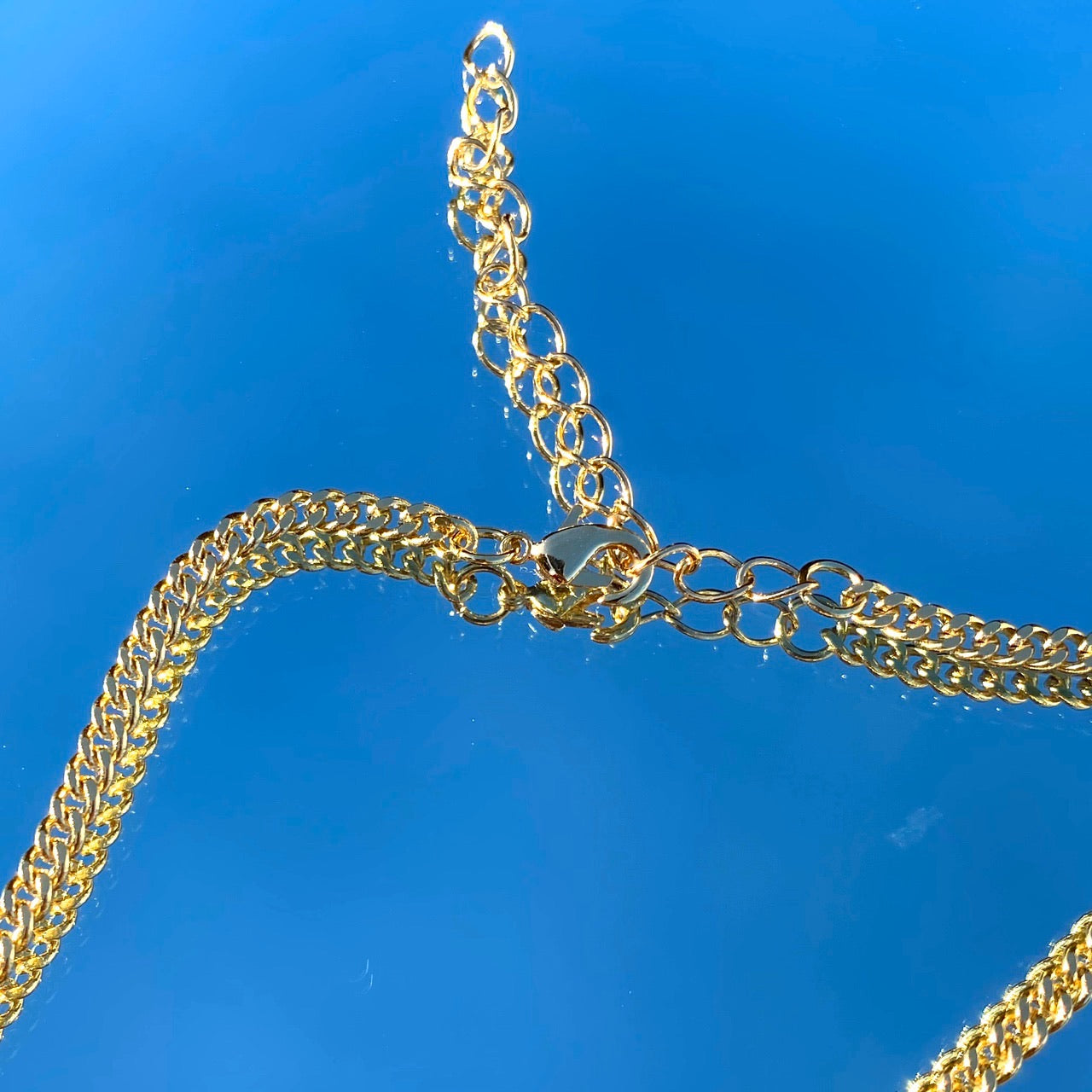 GOLD LOCK NECKLACE 🔒