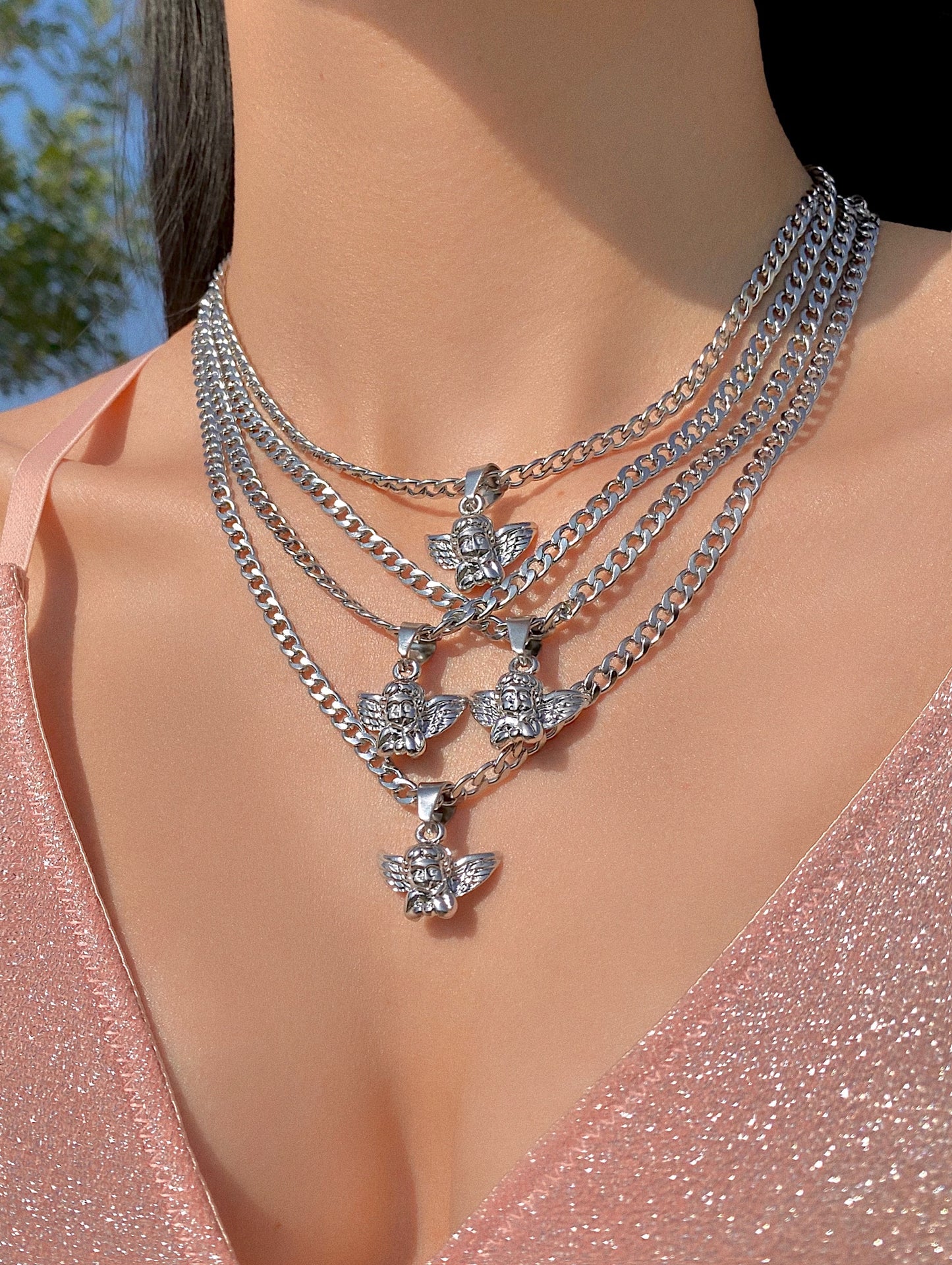 DAYDREAMING ANGEL NECKLACE