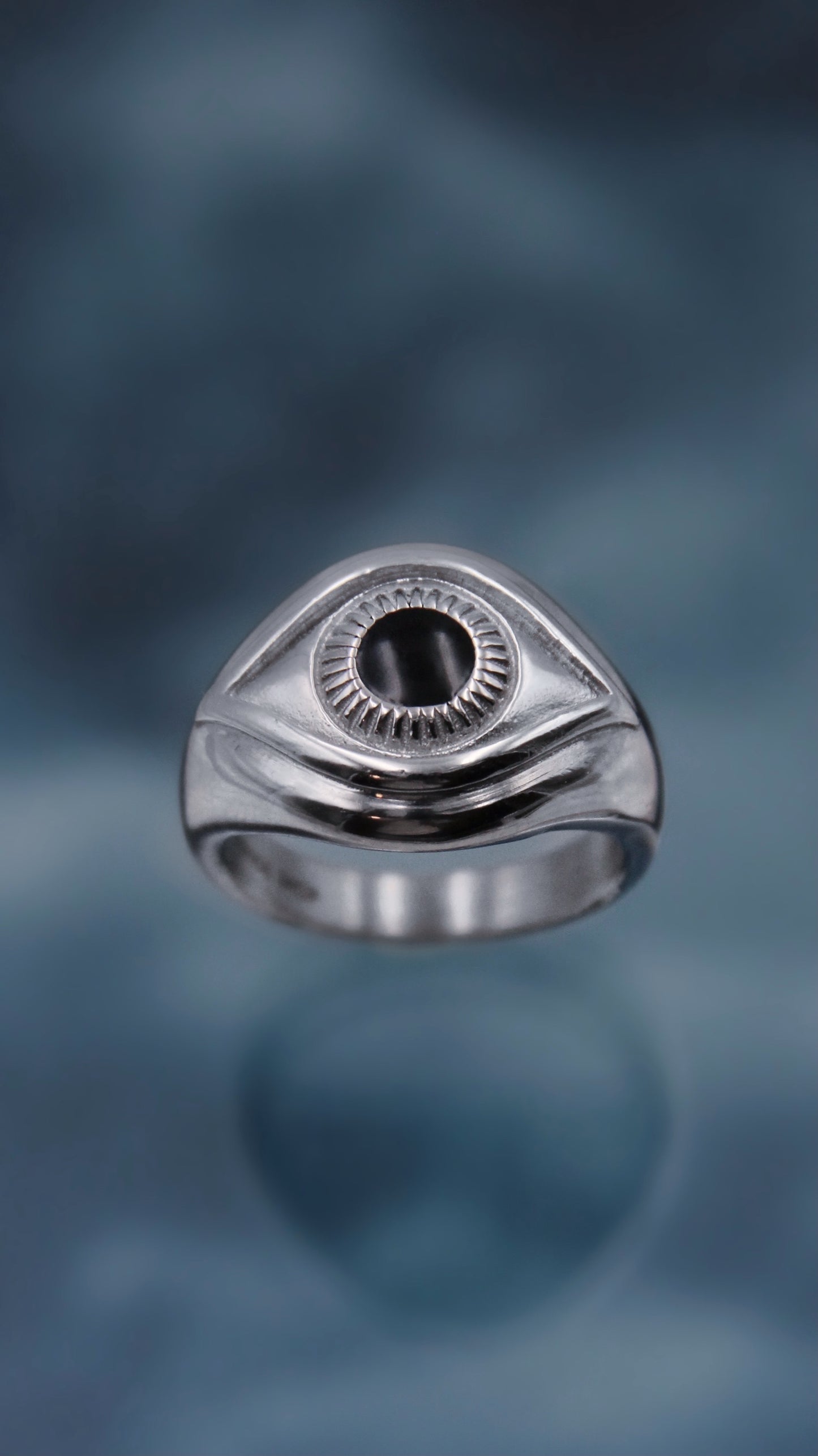 EYE RING
