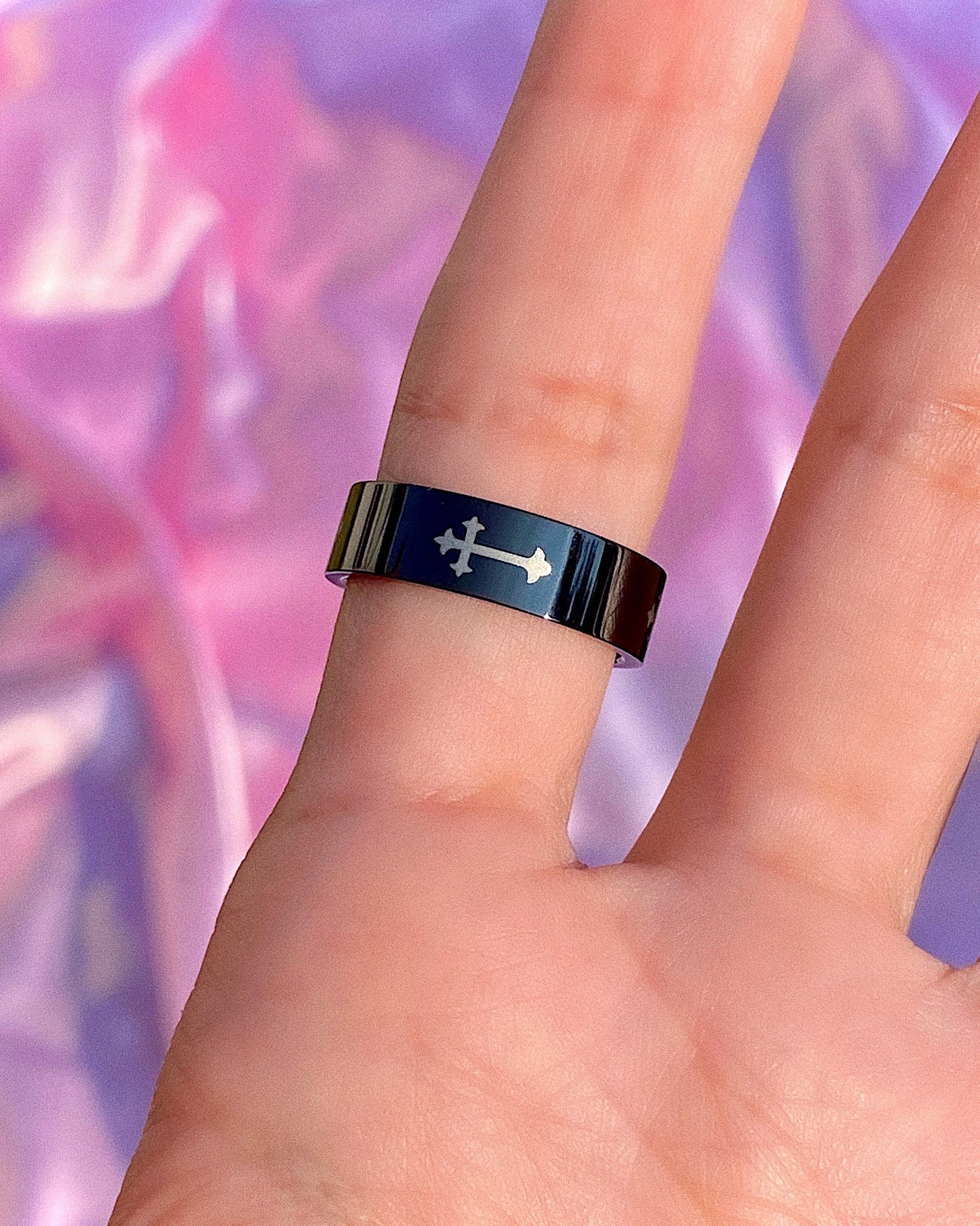 GOTH CROSS RING