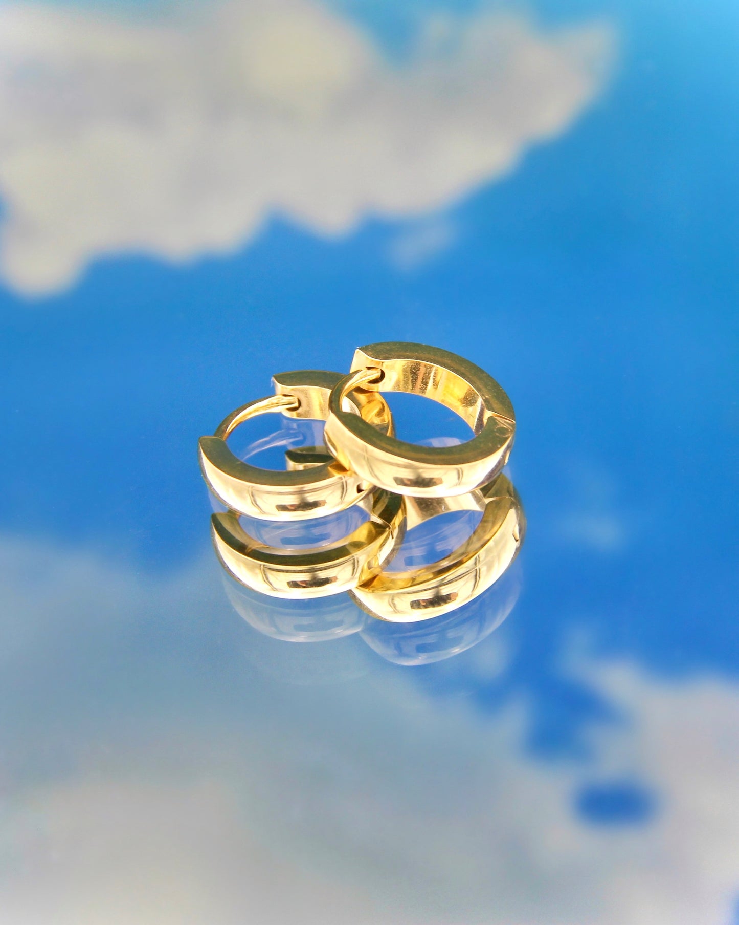 GOLD PERFECT LIL HOOPS