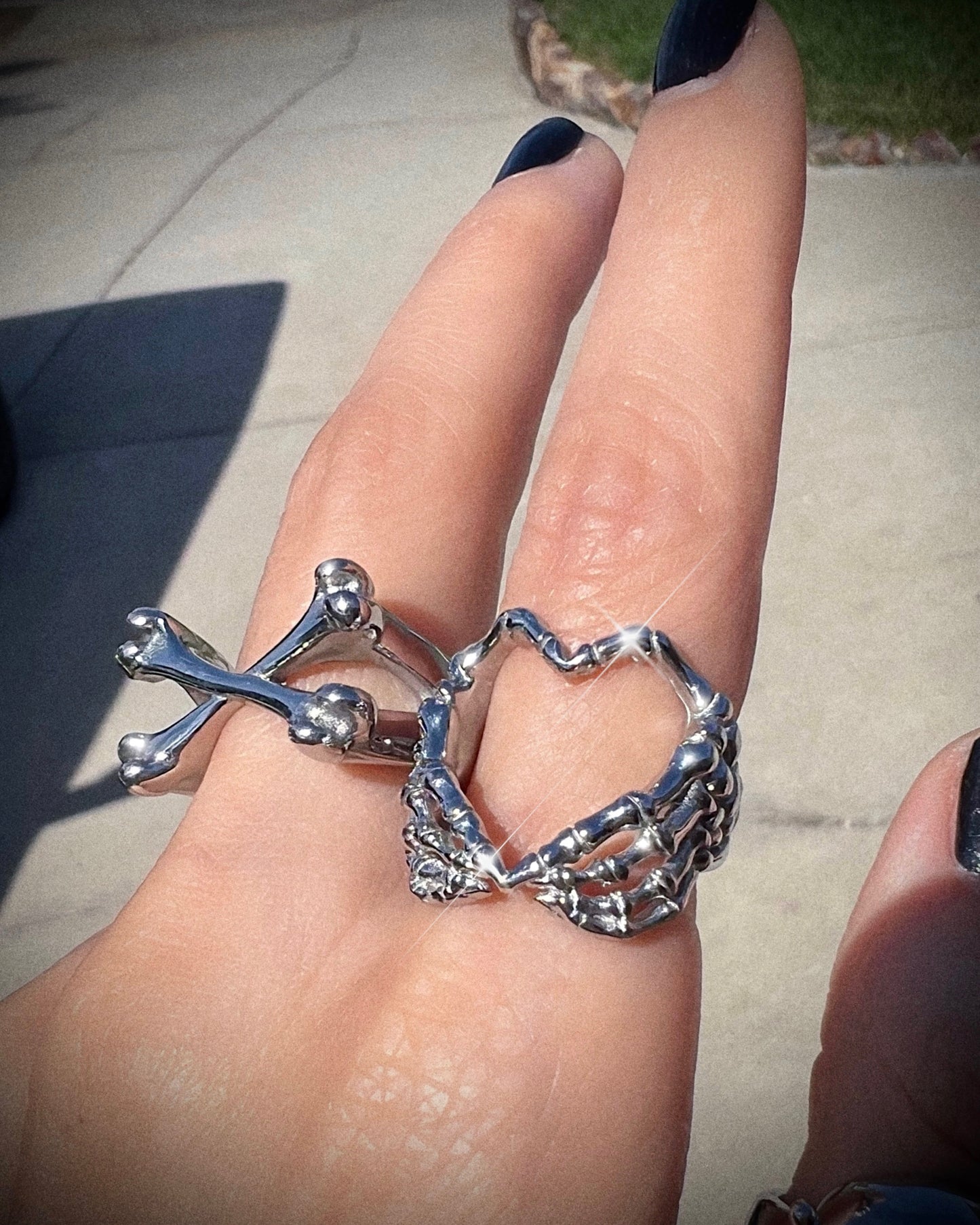 SKELETON HEART RING