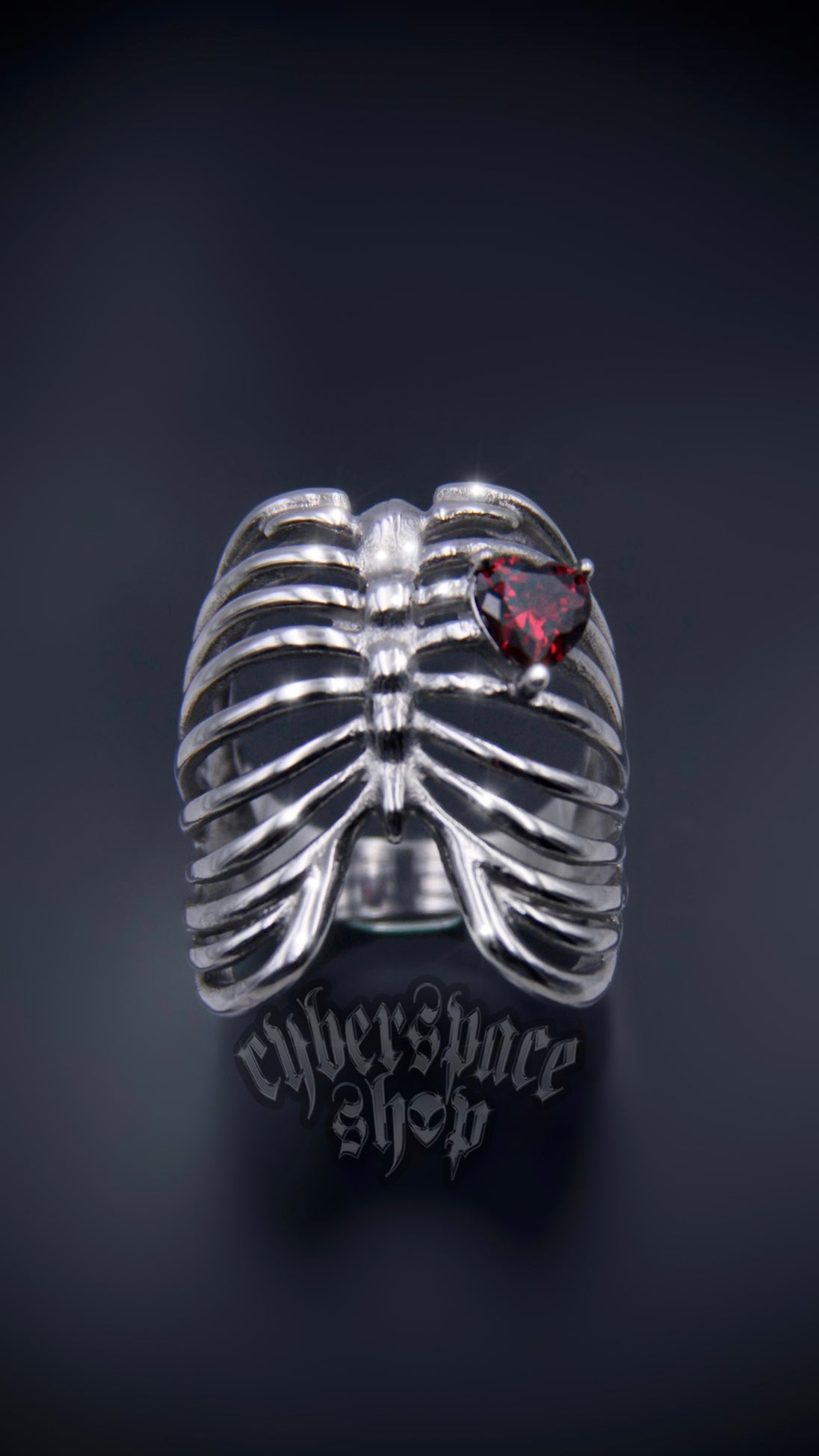 RIBCAGE RING