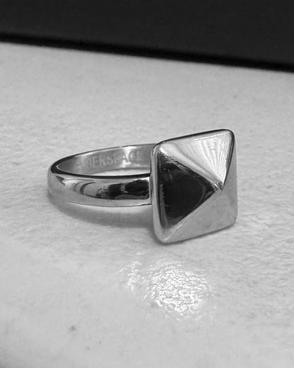 STUD RING