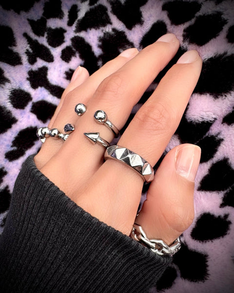 PUNK STUD RING