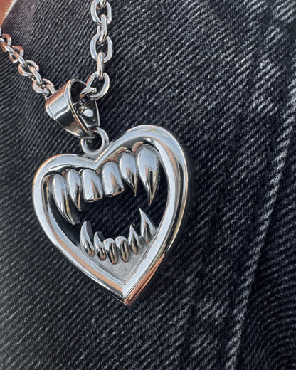 LOVE BITES NECKLACE