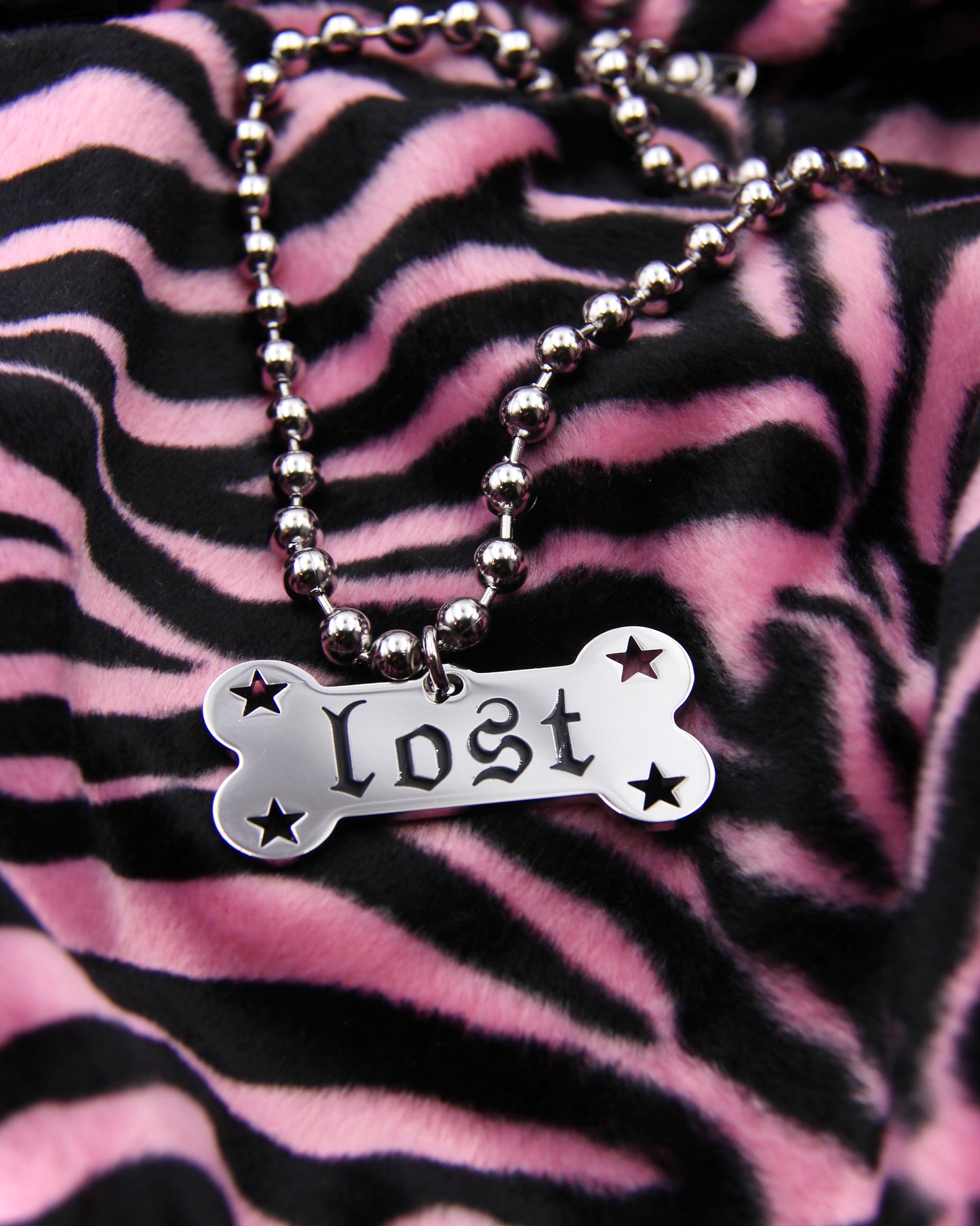 LOST BONE TAG NECKLACE