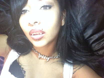 VAMP FANG NECKLACE
