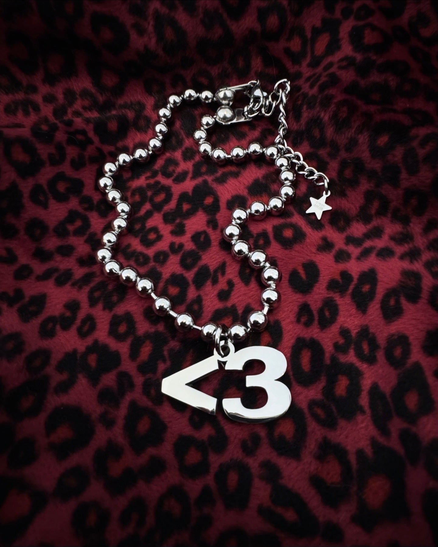 <3 HEART NECKLACE
