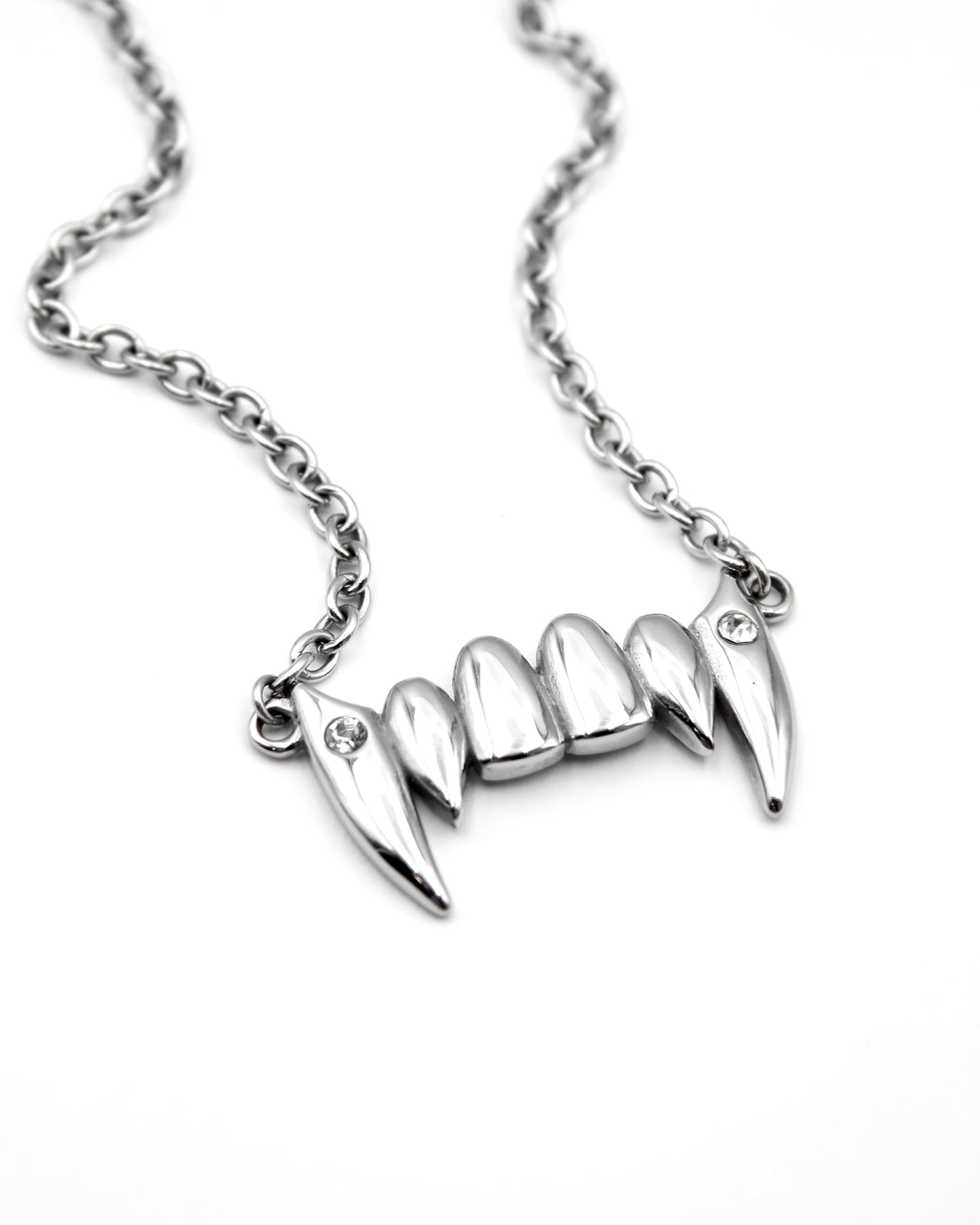 VAMP FANG NECKLACE