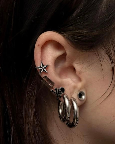 SKULL AND CROSSBONES STUD EARRINGS