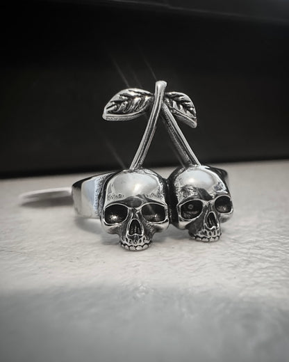 CHERRY SKULL RING