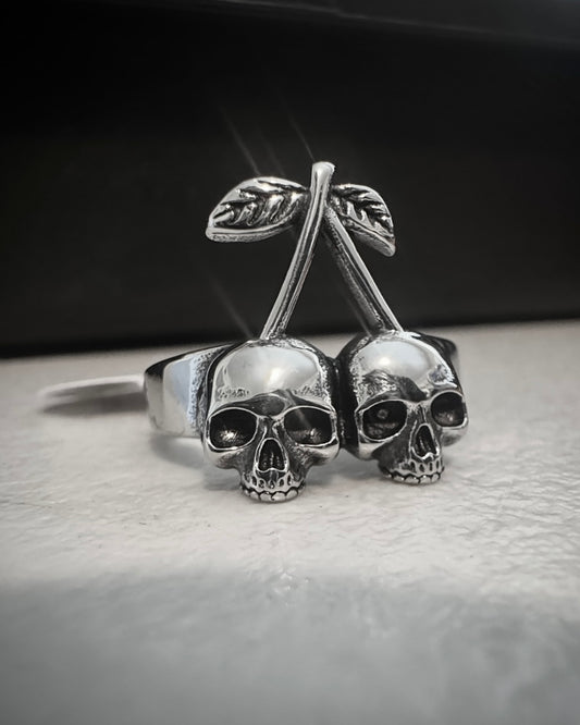 CHERRY SKULL RING