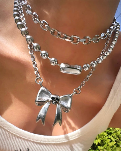 SKULL BOW NECKLACE