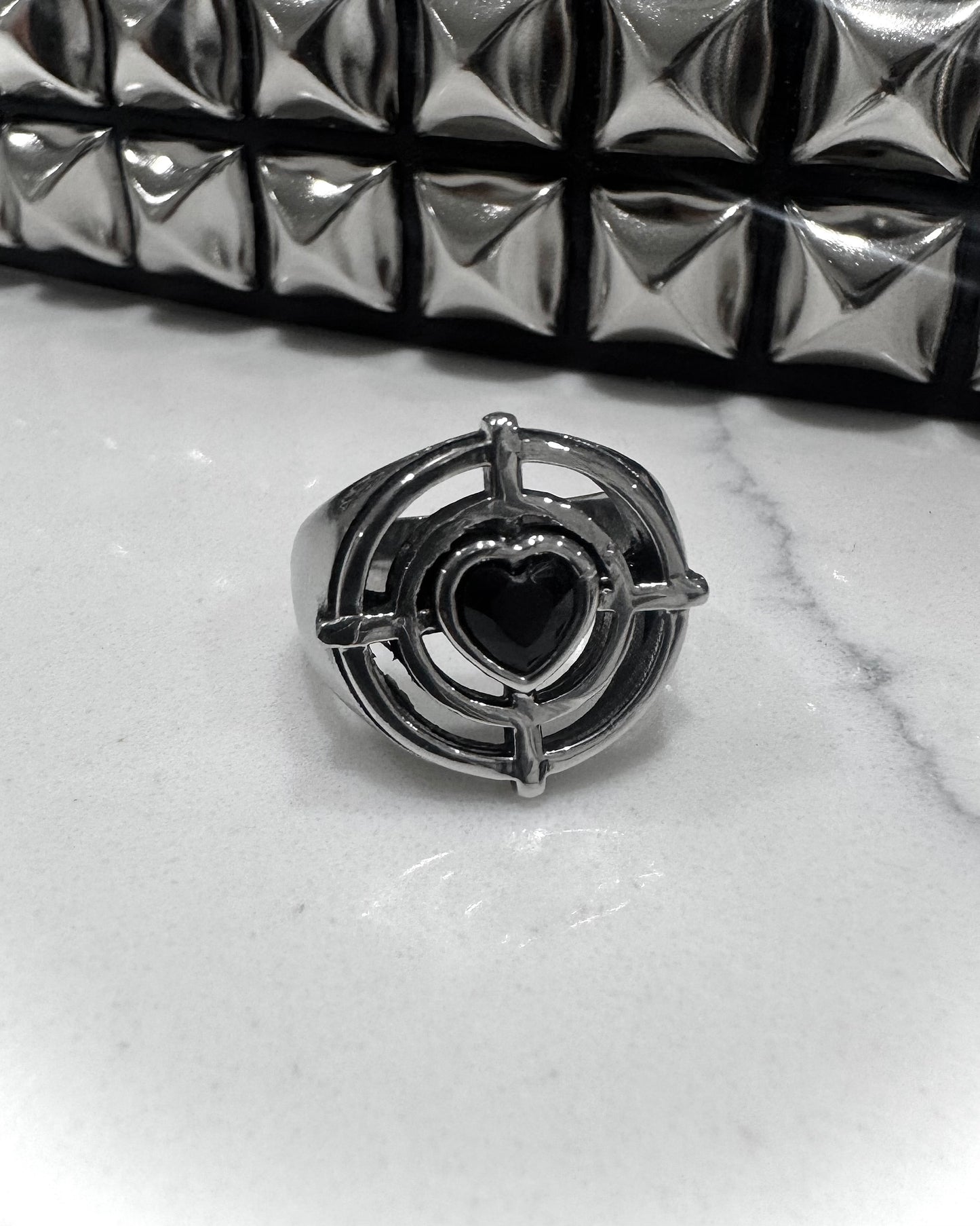 LOVESHOT RING