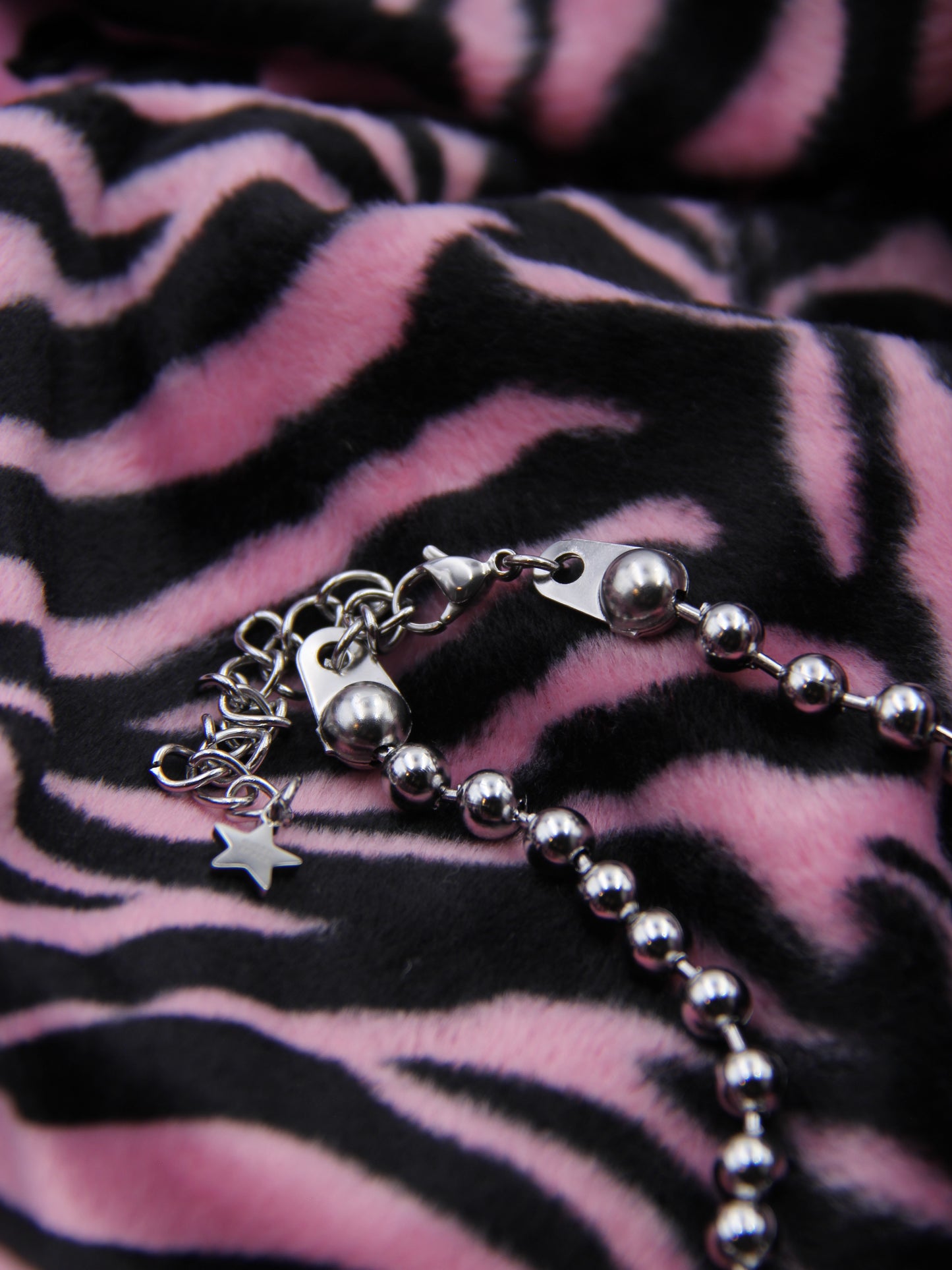 LOST BONE TAG NECKLACE