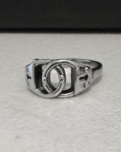 HANDCUFF RING