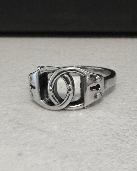 HANDCUFF RING