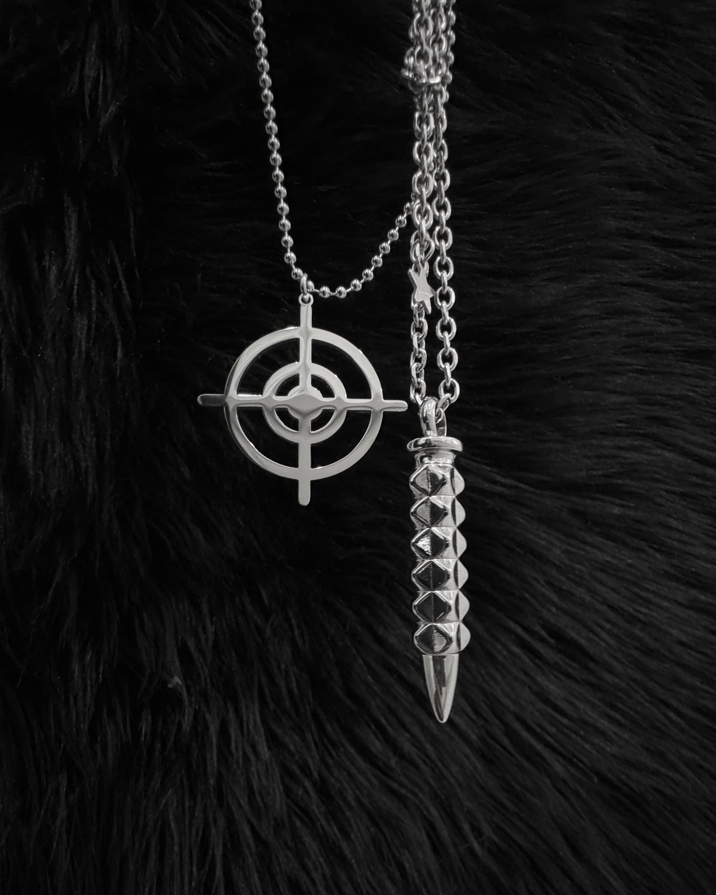 POINT BLANK NECKLACE SET