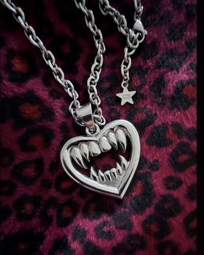 LOVE BITES NECKLACE