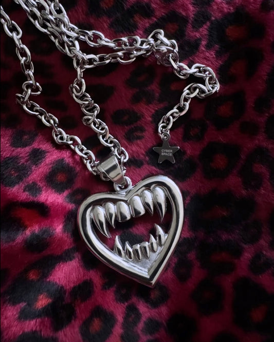 LOVE BITES NECKLACE