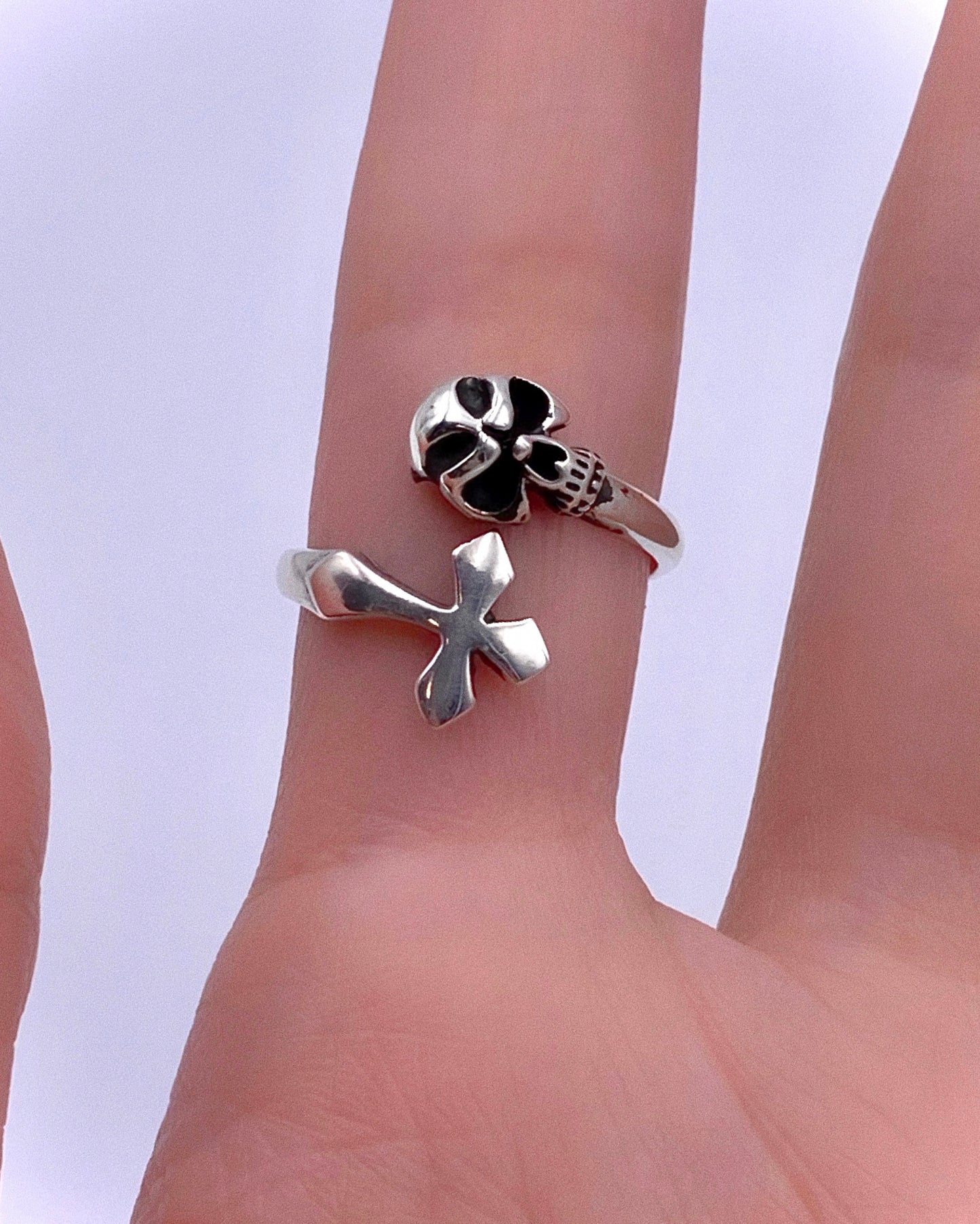 ETERNAL SKULL RING